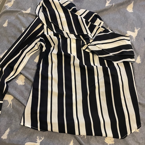 Dress - Picture 5 of 16